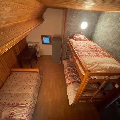 3eme chambre Chalet Familial Centre Station Super Besse